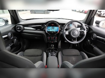 Used MINI Hatch 2023 for sale - 78337776: Photo