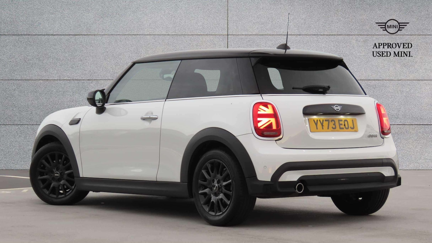 Used MINI Hatch 2023 for sale - 76540869: Photo 2