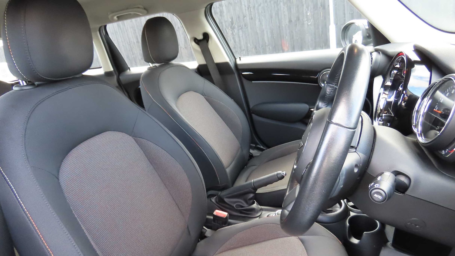 Used MINI Hatch 2022 for sale - 76373643: Photo 11