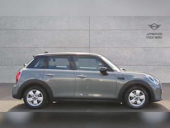 Used MINI Hatch 2022 for sale - 76373643: Photo