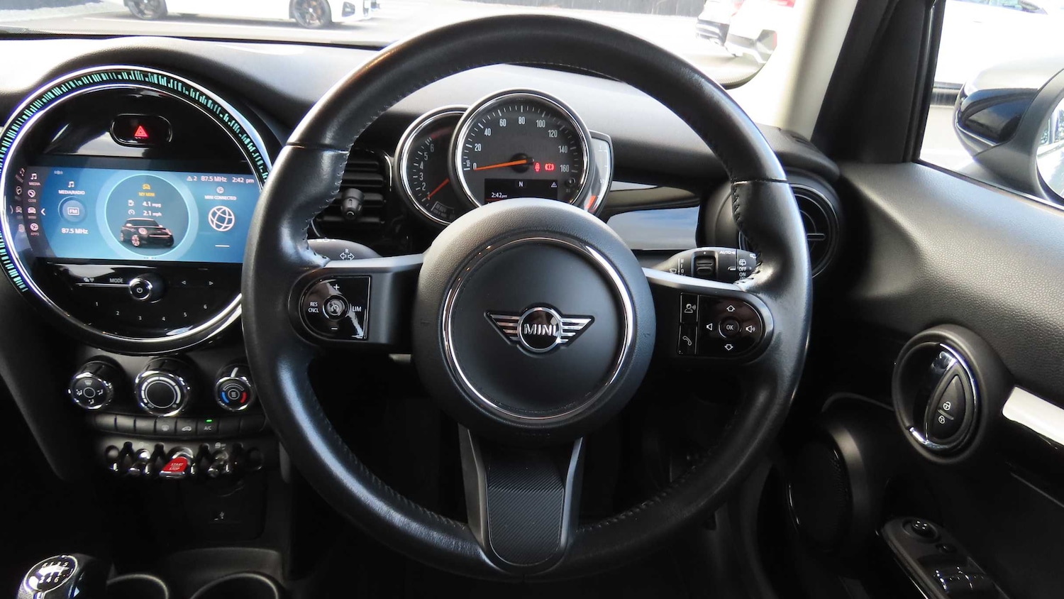 Used MINI Hatch 2022 for sale - 76373643: Photo 5