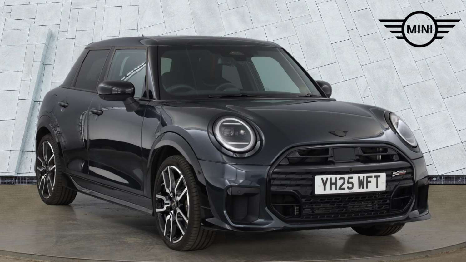 Used MINI Cooper 2025 for sale - 76329123: Photo 1