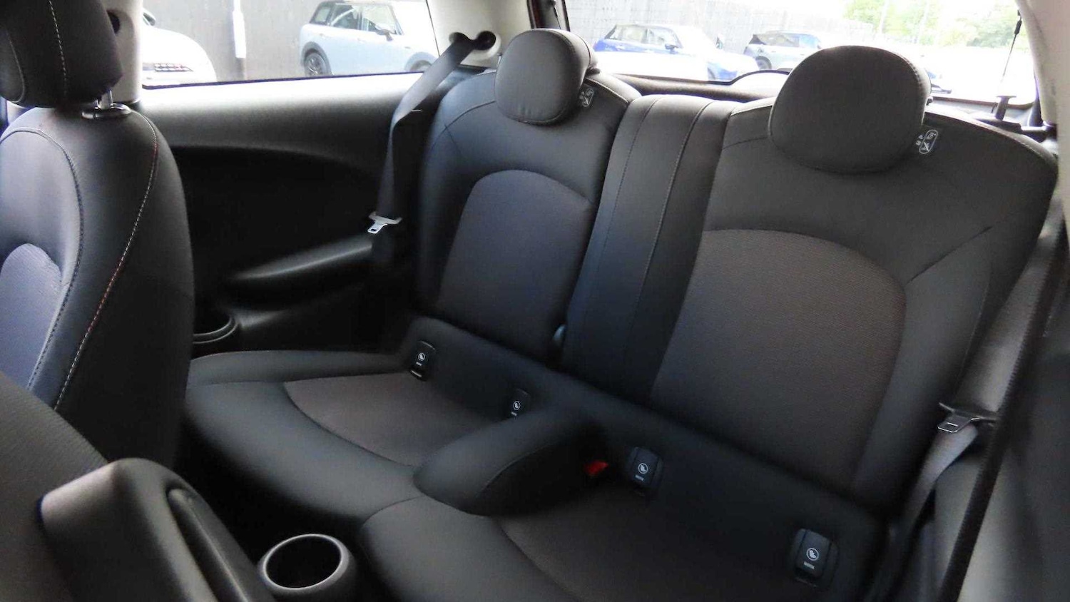 Used MINI Hatch 2019 for sale - 77123342: Photo 12