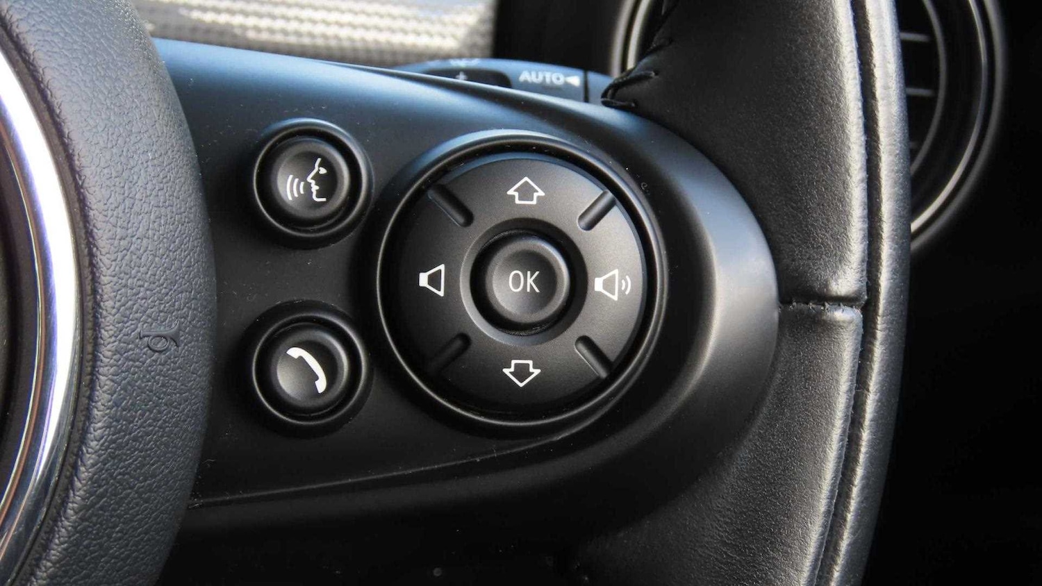 Used MINI Hatch 2019 for sale - 77123342: Photo 23