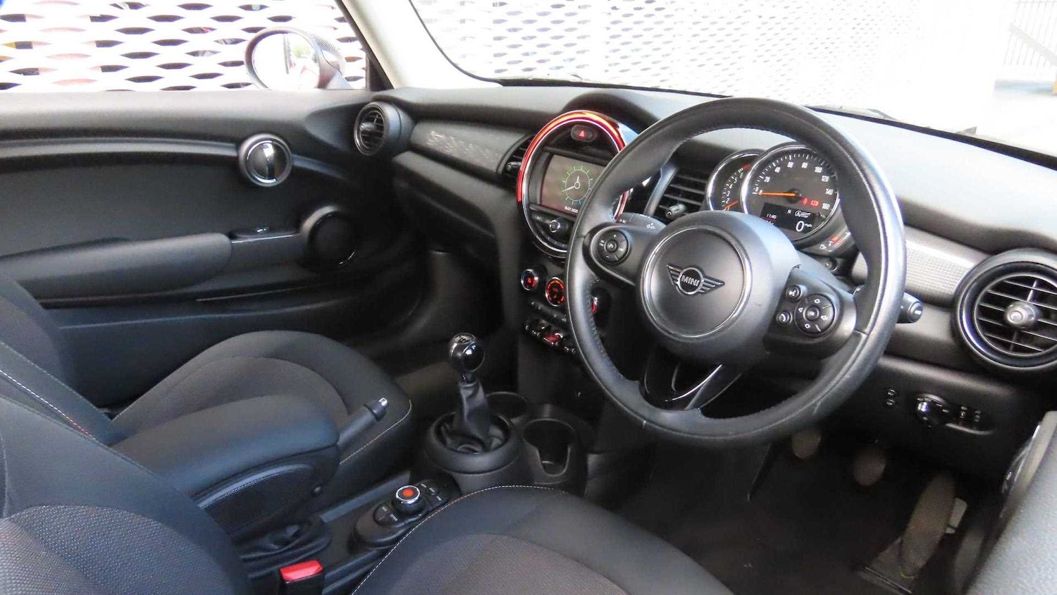 Used MINI Hatch 2019 for sale - 77123342: Photo 6