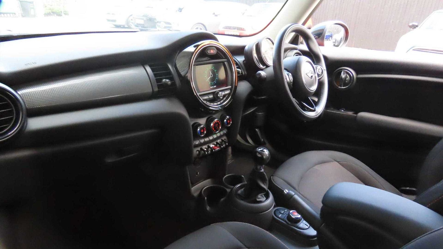 Used MINI Hatch 2019 for sale - 77123342: Photo 7