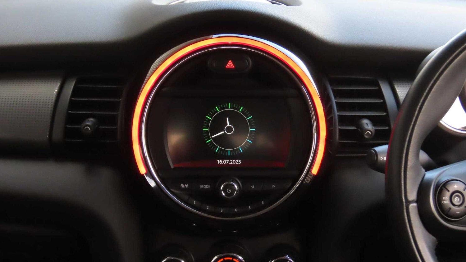 Used MINI Hatch 2019 for sale - 77123342: Photo 8