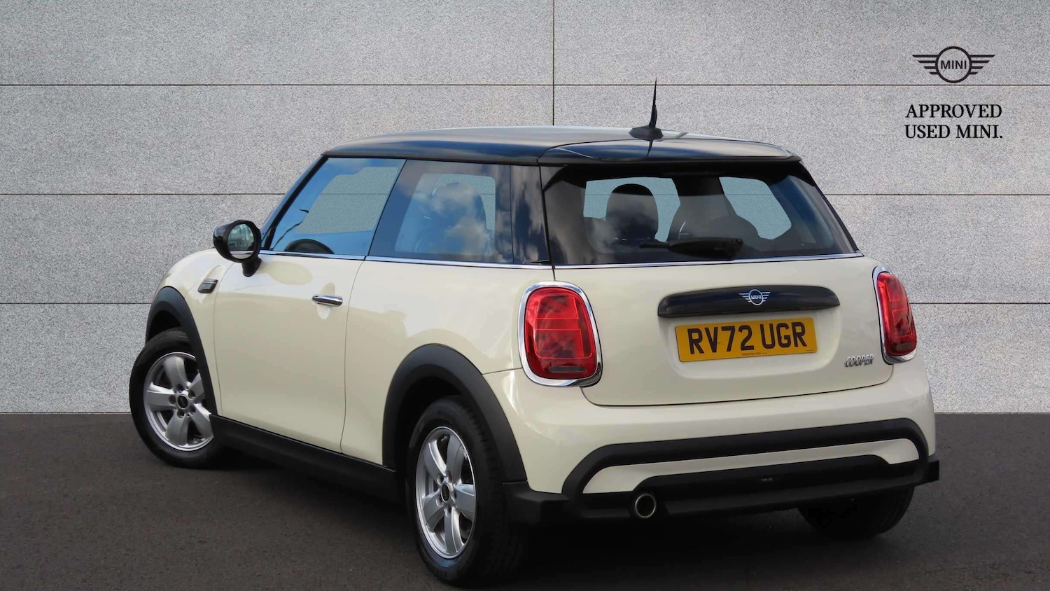 Used MINI Hatch 2022 for sale - 76373759: Photo 2