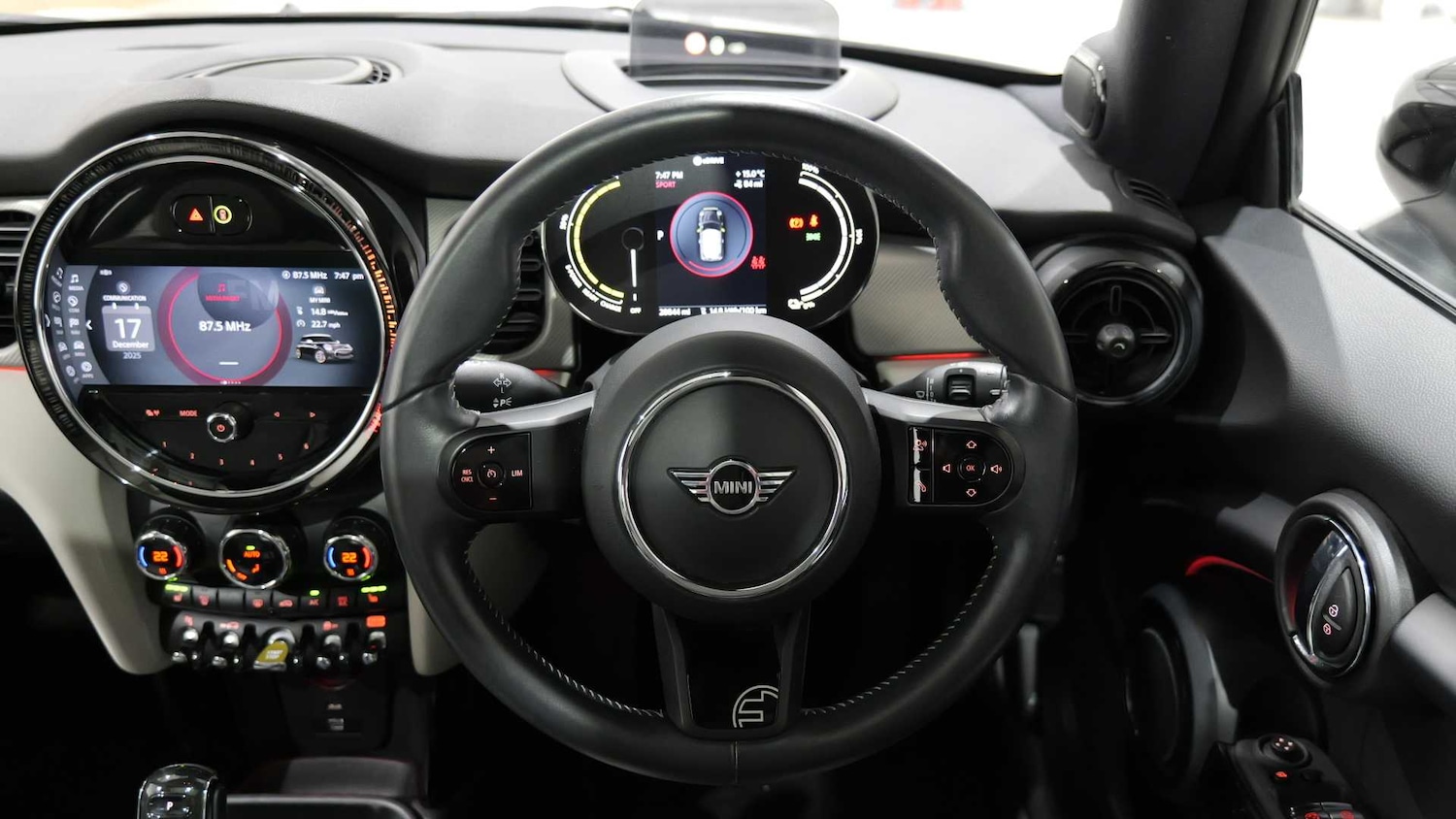 Used MINI Hatch 2021 for sale - 76978697: Photo 25