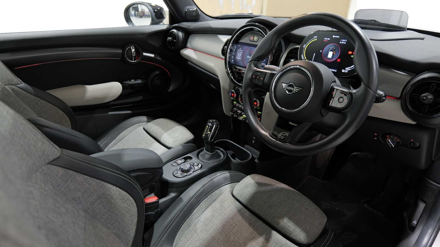 Used MINI Hatch 2021 for sale - 76978697: Photo 28