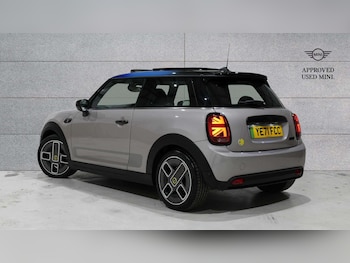 Used MINI Hatch 2021 for sale - 76978697: Photo