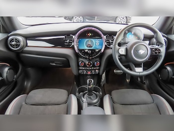 Used MINI Hatch 2023 for sale - 76978773: Photo