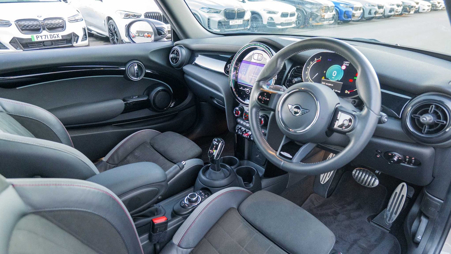 Used MINI Hatch 2023 for sale - 77943305: Photo 6