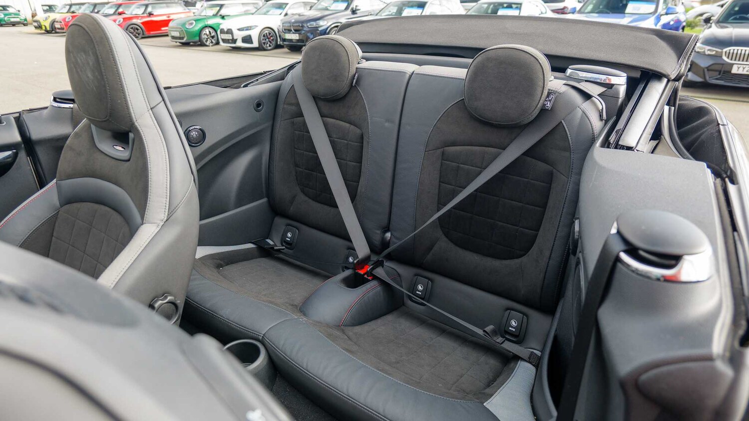 Used MINI Convertible 2023 for sale - 77740937: Photo 12