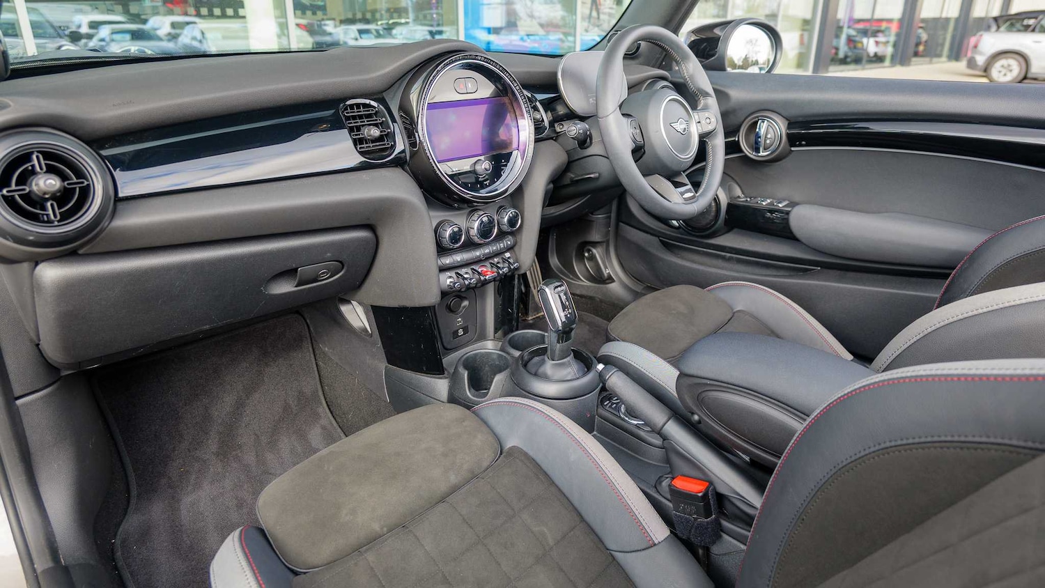 Used MINI Convertible 2023 for sale - 77740937: Photo 7