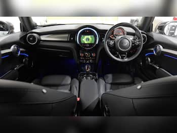 Used MINI Hatch 2019 for sale - 79660541: Photo