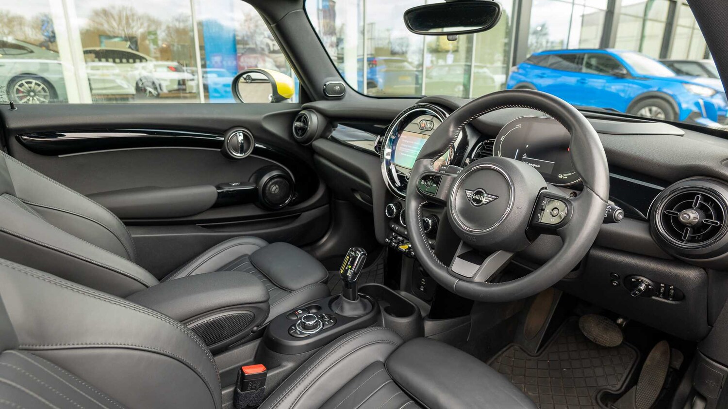 Used MINI Hatch 2022 for sale - 77858372: Photo 6