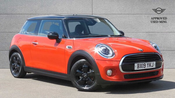 Used MINI Hatch 2019 for sale - 76169997: Photo 1