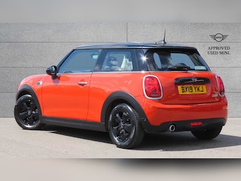 Used MINI Hatch 2019 for sale - 76169997: Photo 2