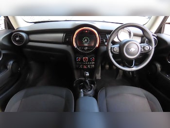Used MINI Hatch 2019 for sale - 76169997: Photo 4