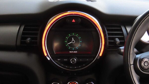 Used MINI Hatch 2019 for sale - 76169997: Photo 8