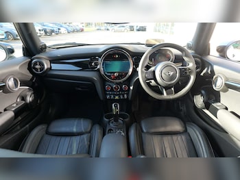 Used MINI Hatch 2023 for sale - 77886234: Photo