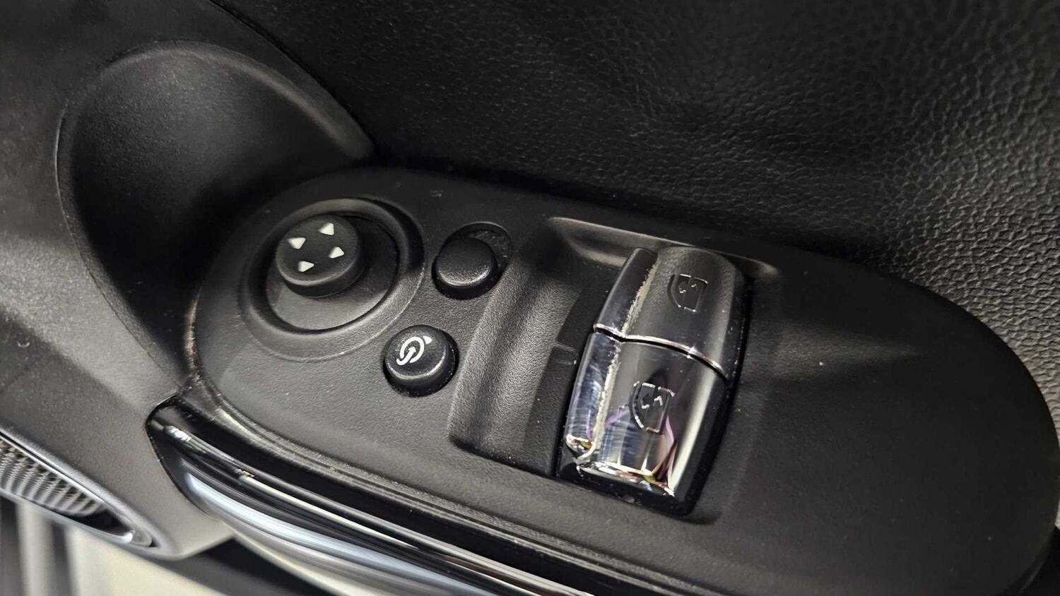 Used MINI Hatch 2023 for sale - 77500233: Photo 31