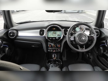 Used MINI Hatch 2024 for sale - 78142160: Photo