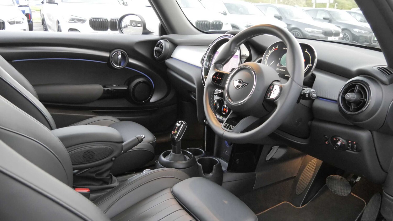 Used MINI Hatch 2024 for sale - 78142160: Photo 6