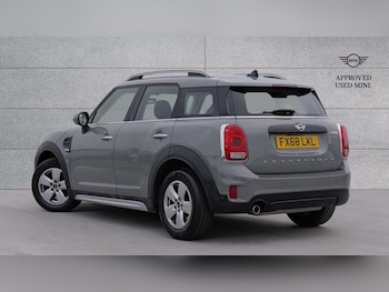 Used MINI Countryman 2018 for sale - 77068506: Photo
