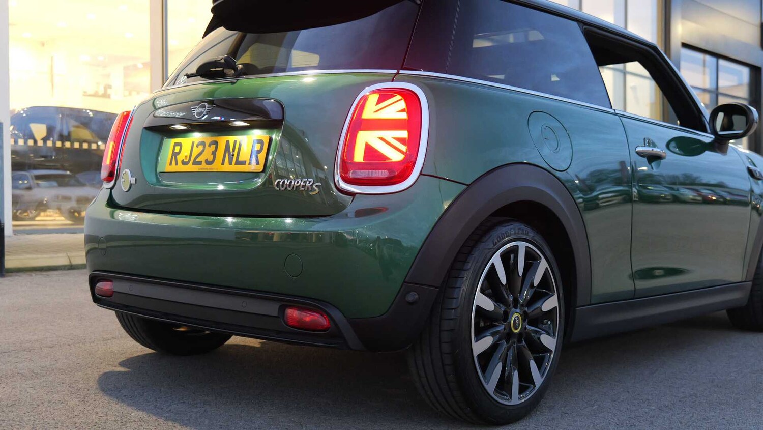 Used MINI Hatch 2023 for sale - 77686537: Photo 18