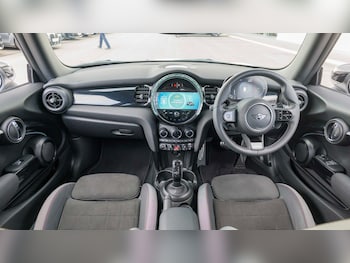 Used MINI Hatch 2023 for sale - 78551520: Photo