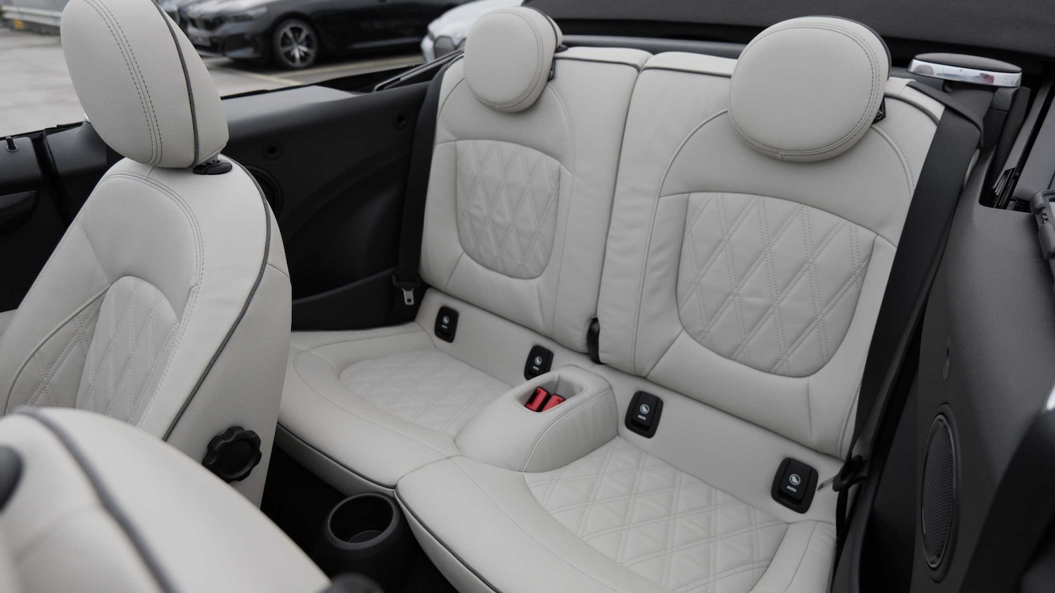 Used MINI Convertible 2024 for sale - 77083095: Photo 12