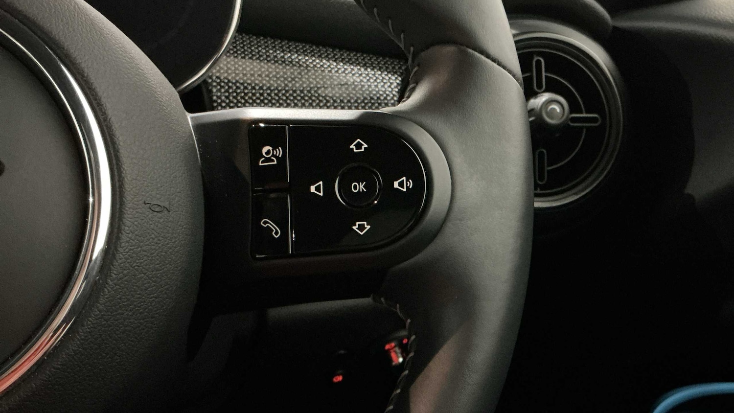 Used MINI Convertible 2024 for sale - 77083095: Photo 20