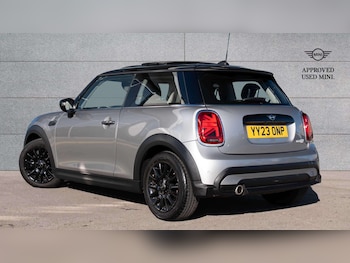 Used MINI Hatch 2023 for sale - 77561071: Photo