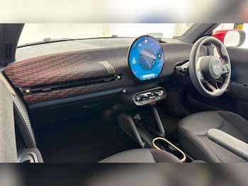 Used MINI Cooper 2024 for sale - 76929069: Photo