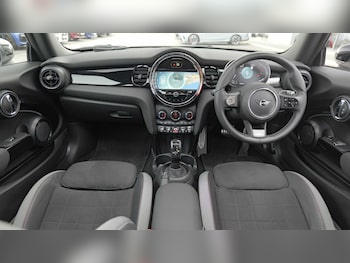 Used MINI Hatch 2023 for sale - 78754984: Photo