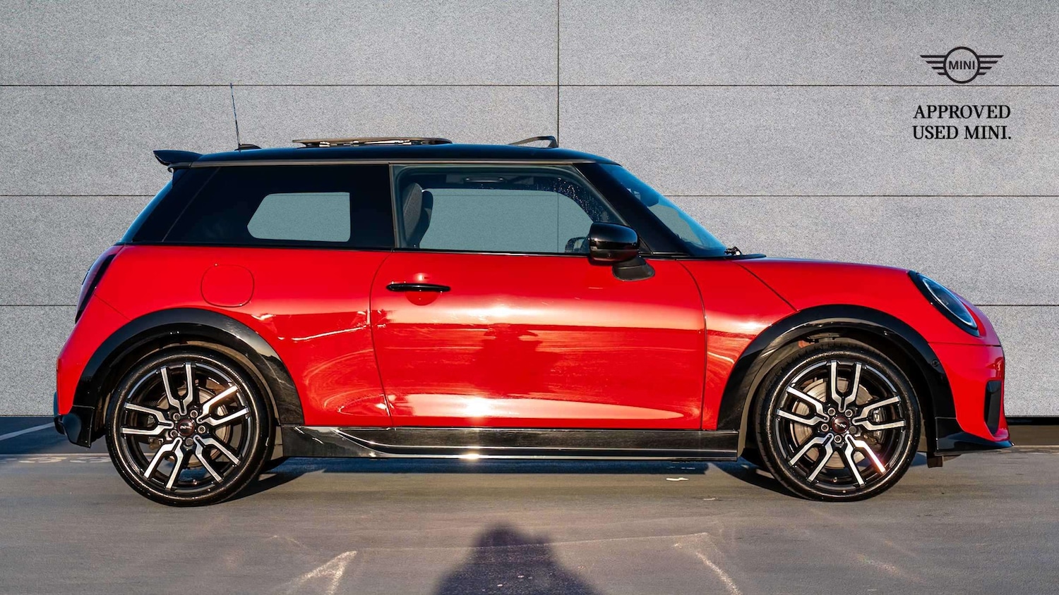 Used MINI Cooper 2024 for sale - 77011125: Photo 3