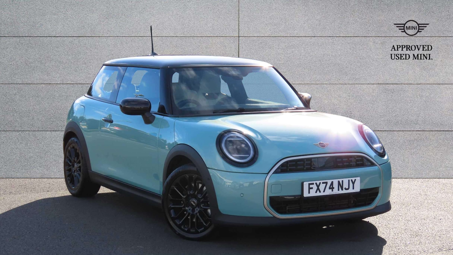 Used MINI Cooper 2024 for sale - 76373717: Photo 1