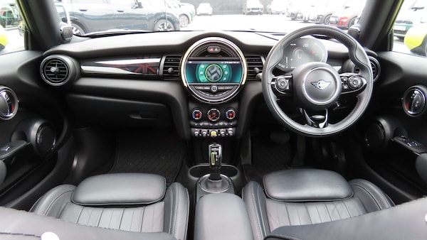 Used MINI Hatch 2020 for sale - 76319055: Photo 1