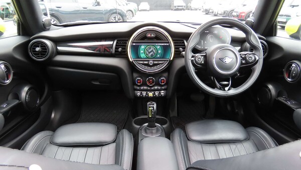 Used MINI Hatch 2020 for sale - 76319055: Photo 4