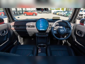 Used MINI Cooper 2024 for sale - 78365335: Photo