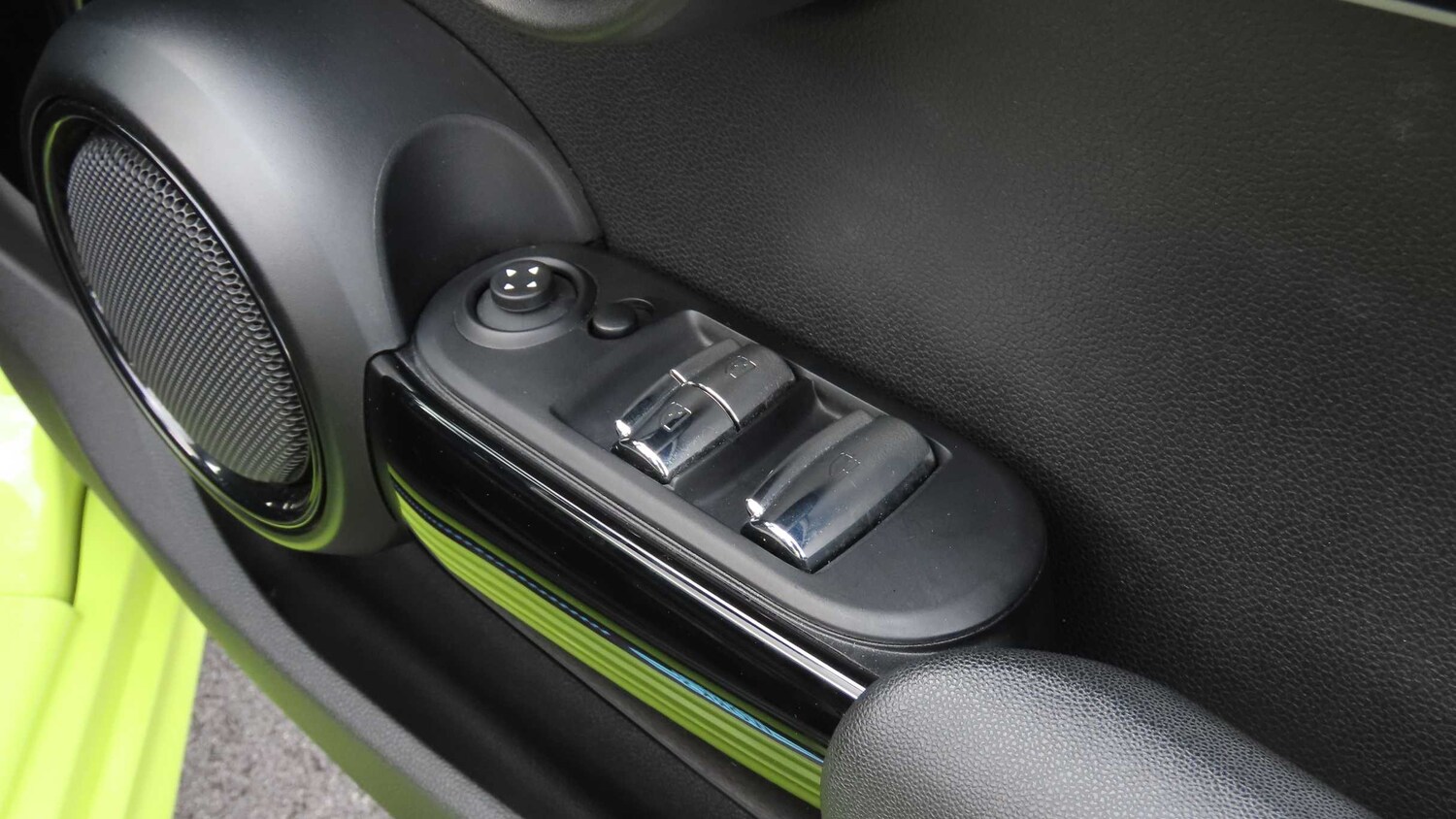 Used MINI Convertible 2021 for sale - 76249005: Photo 28