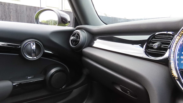 Used MINI Convertible 2021 for sale - 76249005: Photo 31