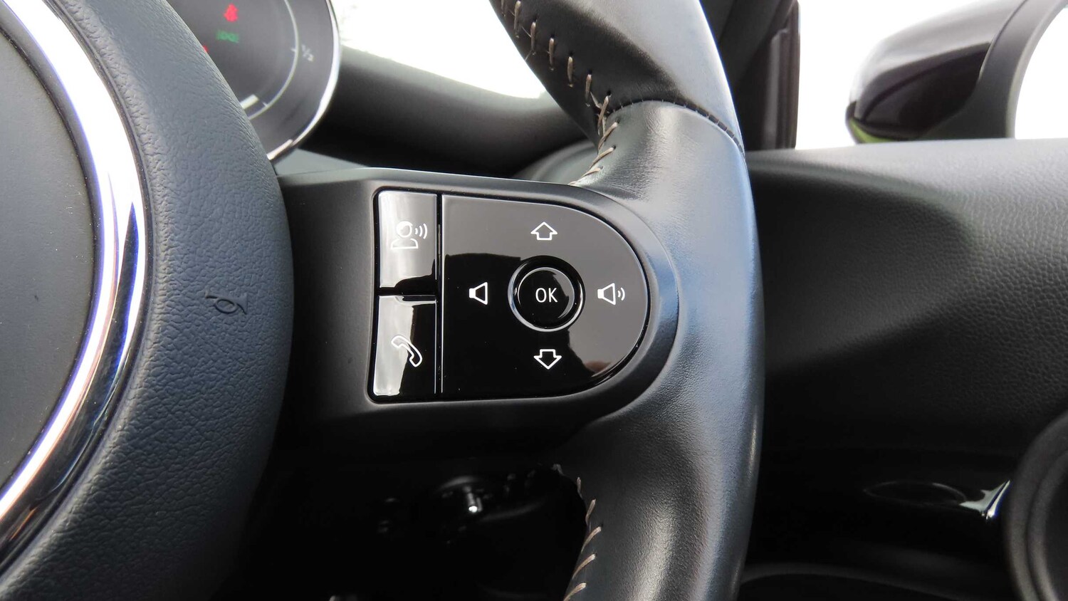 Used MINI Convertible 2021 for sale - 76249005: Photo 33