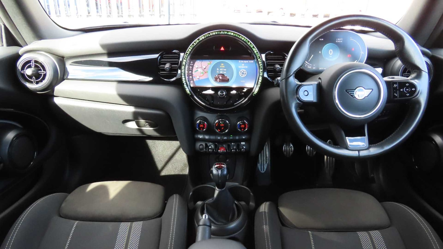 Used MINI Convertible 2021 for sale - 76249005: Photo 4