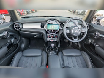 Used MINI Convertible 2024 for sale - 78465204: Photo