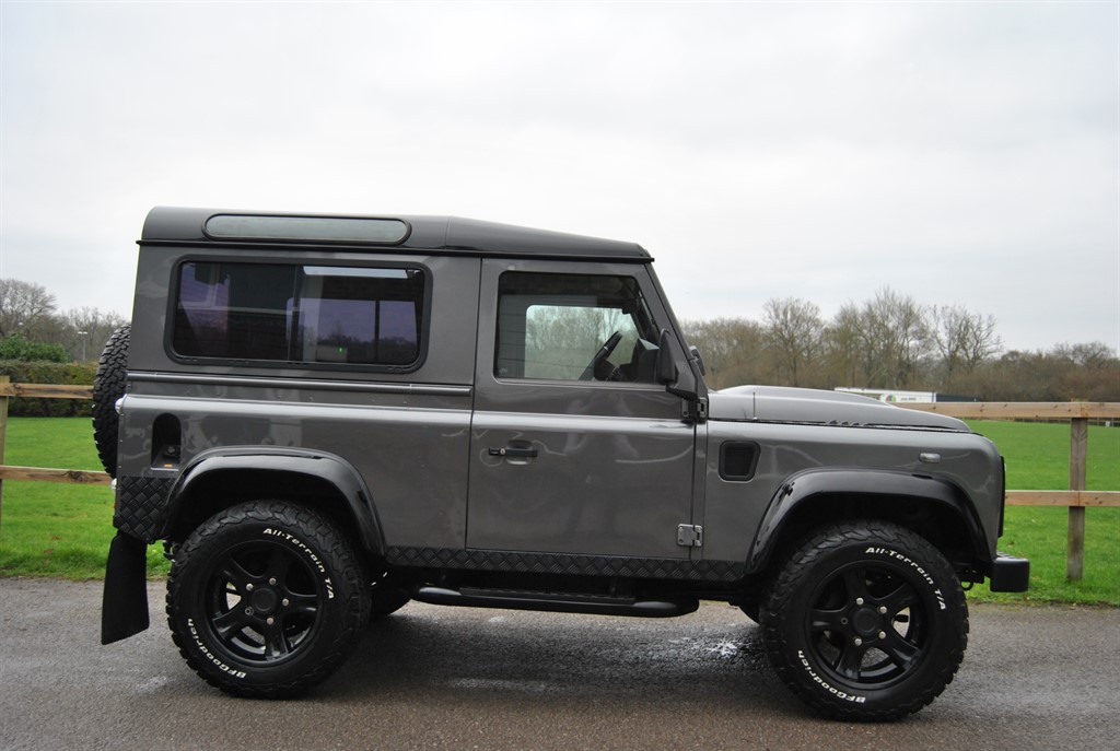 Used Land Rover Defender 2015 for sale - 77326564: Photo 2
