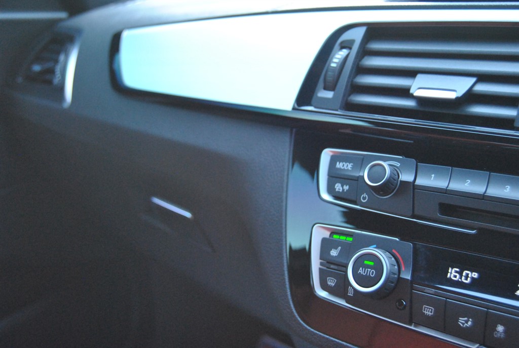 Used BMW M240i 2018 for sale - 76217338: Photo 15