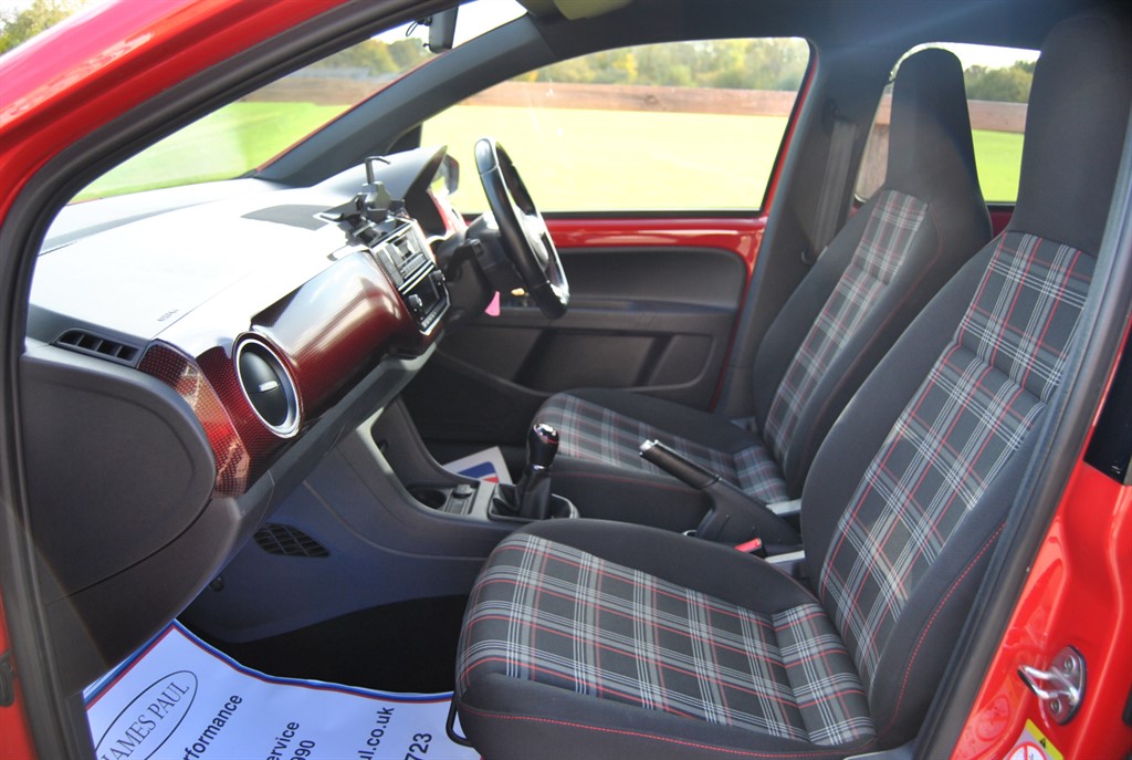 Used Volkswagen up! 2018 for sale - 76393831: Photo 24